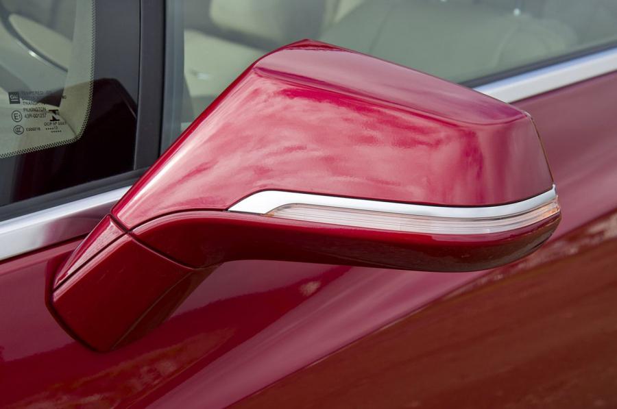  Cadillac ELR 2014 года  (фото 102 из 120)